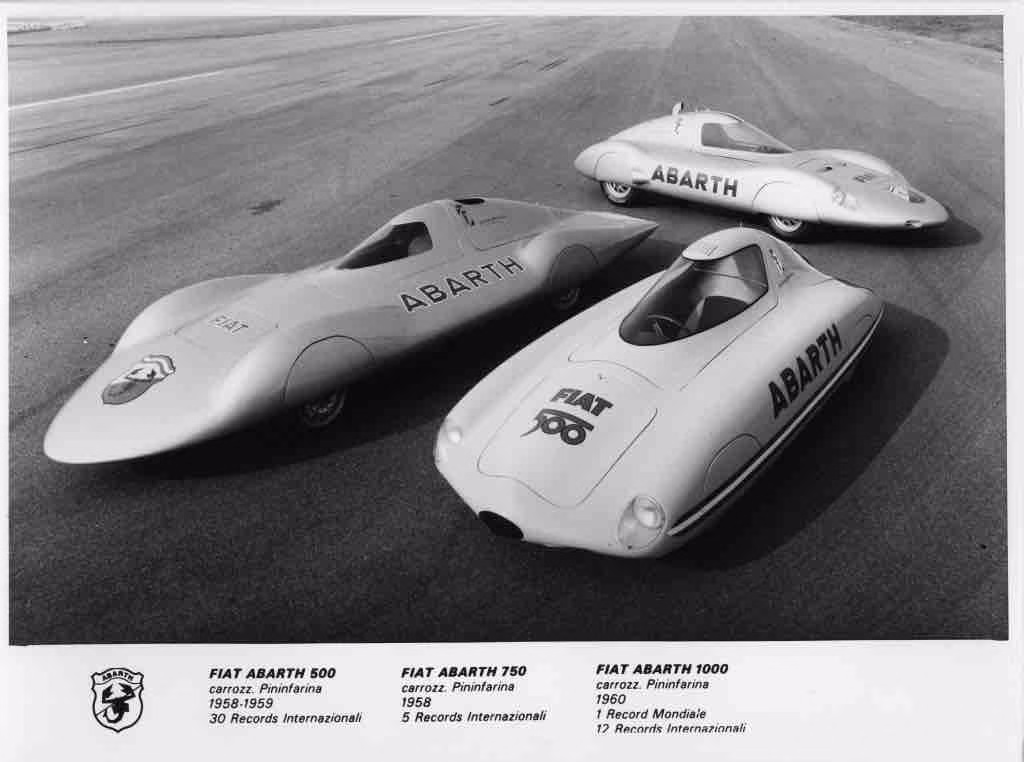 Oude foto met de Fiat Abarth 500, Fiat Abarth 750 en de Fiat Abarth 1000